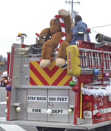 Parade Decatur Daily Decatur celebrates Christmas with festival, parade | News ...