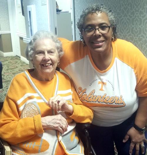 Morning Pointe residents show Volunteer pride