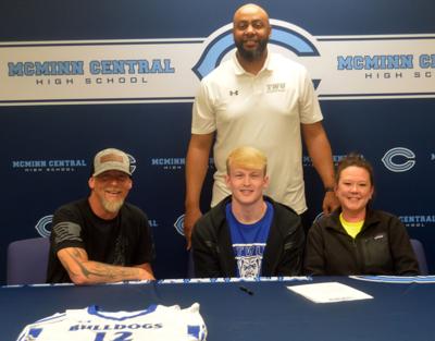 Carter Henderson signs with TWU