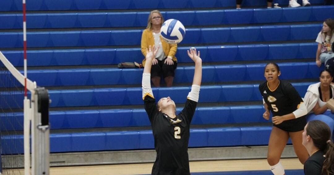 Lady Cherokees plateau in loss to Sweetwater
