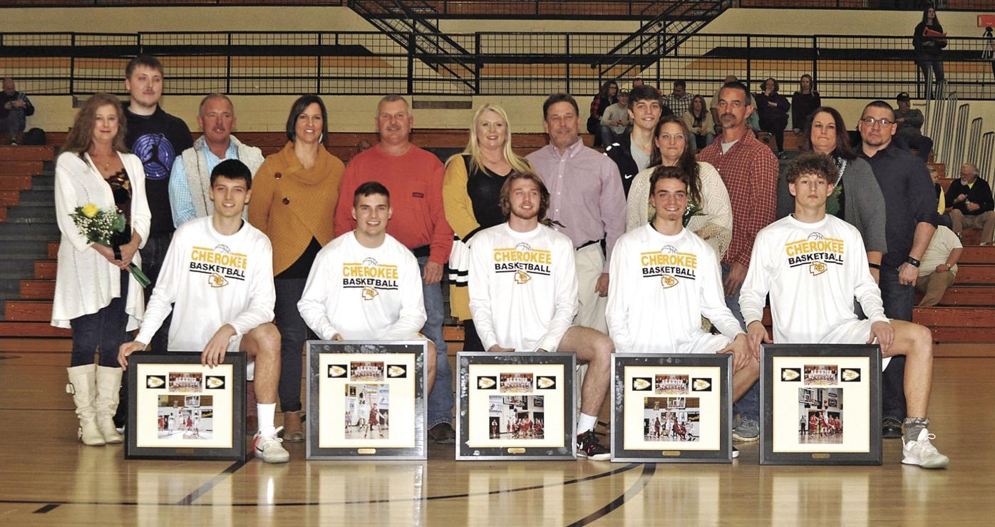 McMinn basketball seniors recognized | Sports | dailypostathenian.com