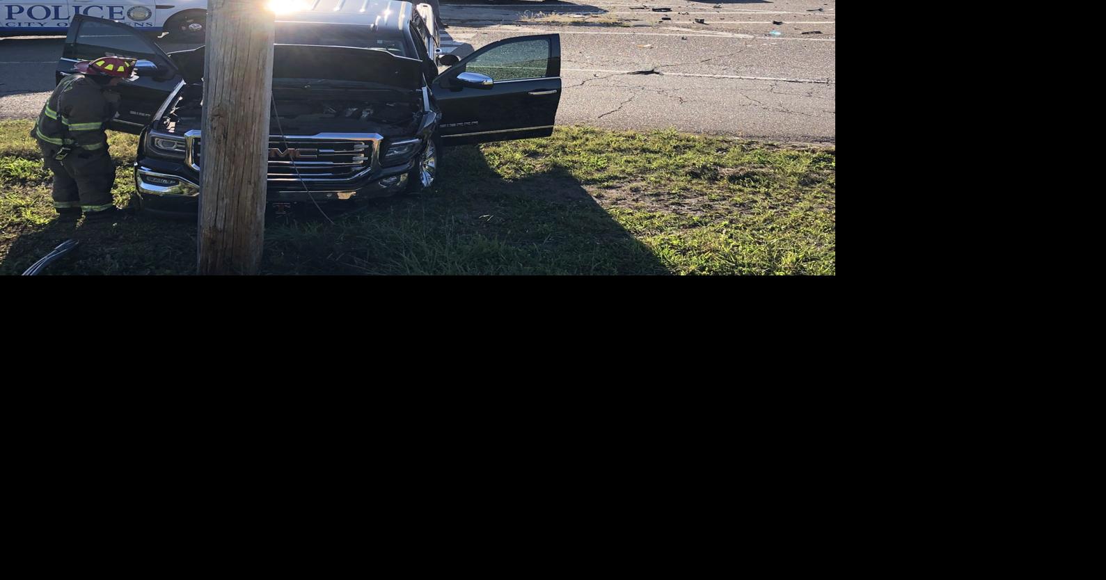 Wreck in Athens at intersection News