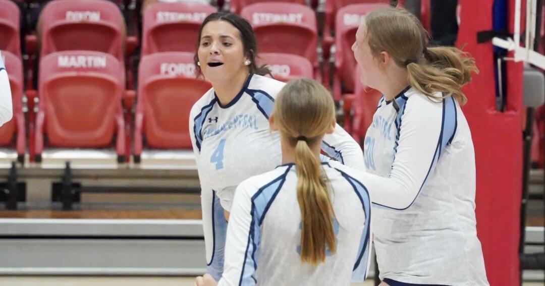 Chargerettes win up-and-down five set match at Loudon