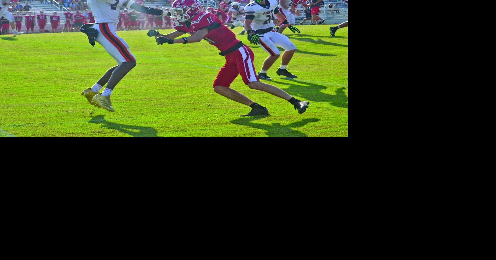 Tigers' big plays overcome mistakes in first scrimmage against Loudon