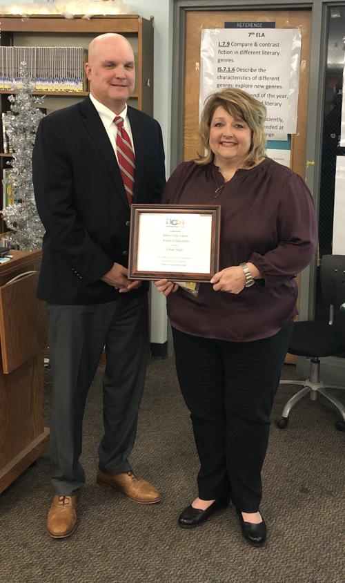 Hipps recognized for volunteer work
