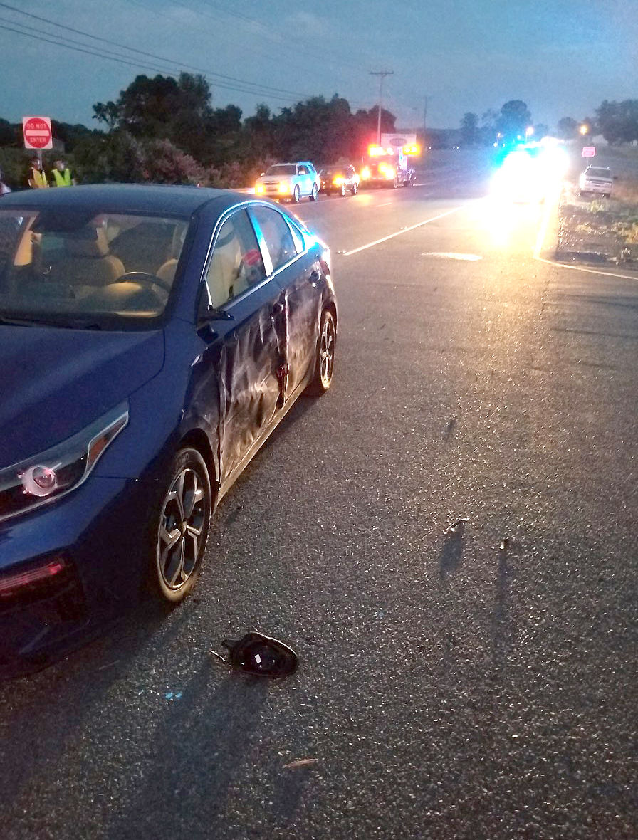 Wreck at an intersection near Etowah