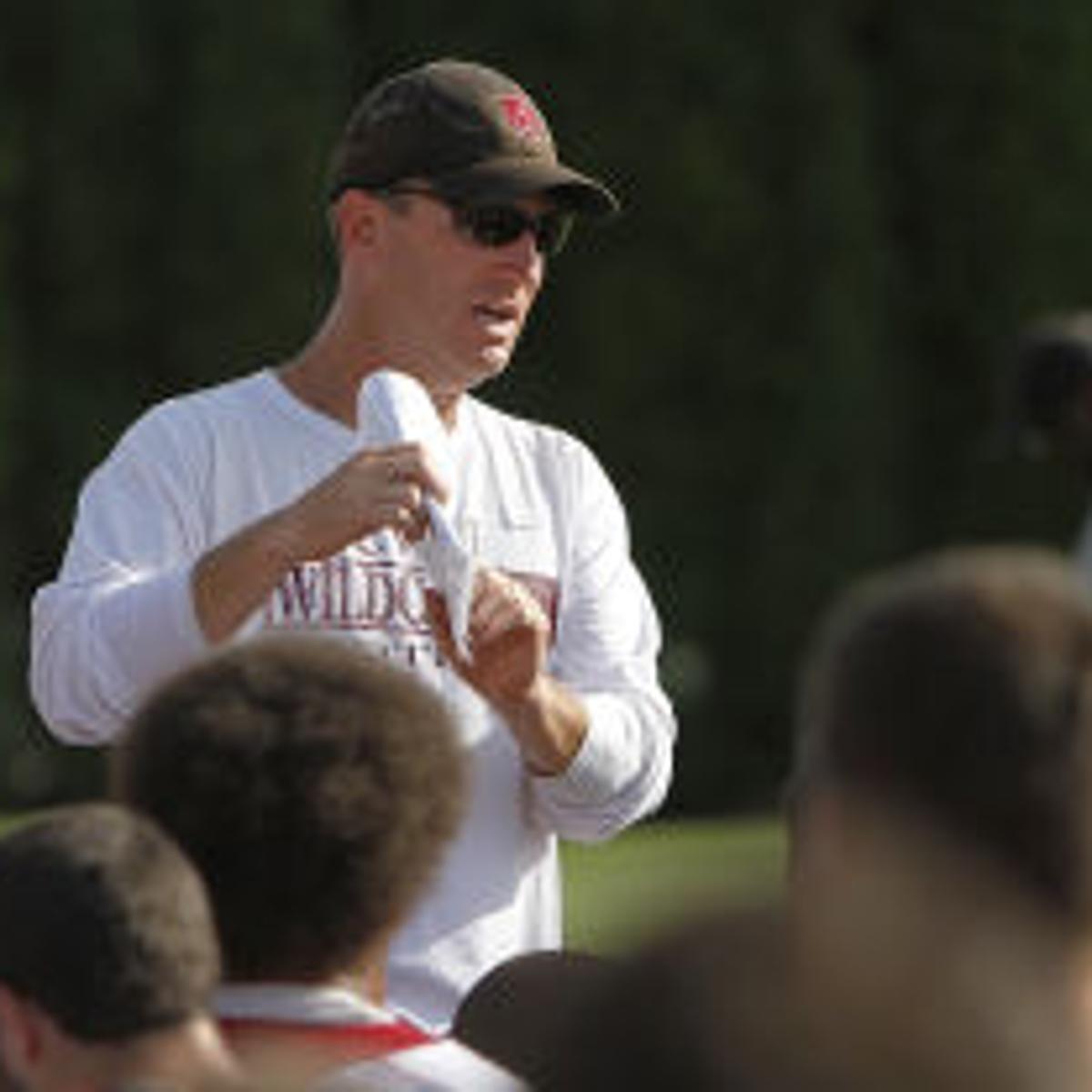 Bennett Hired As Receivers Coach At South Dakota School Of Mines