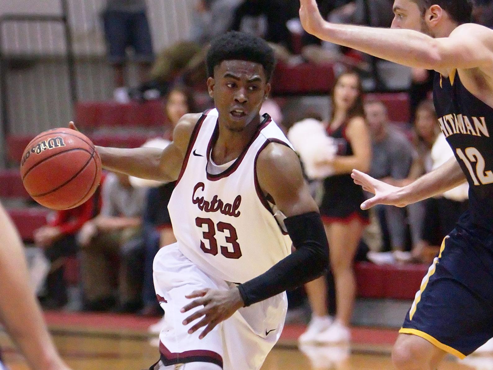 Central Washington Men S Basketball Holds Off Whitman In