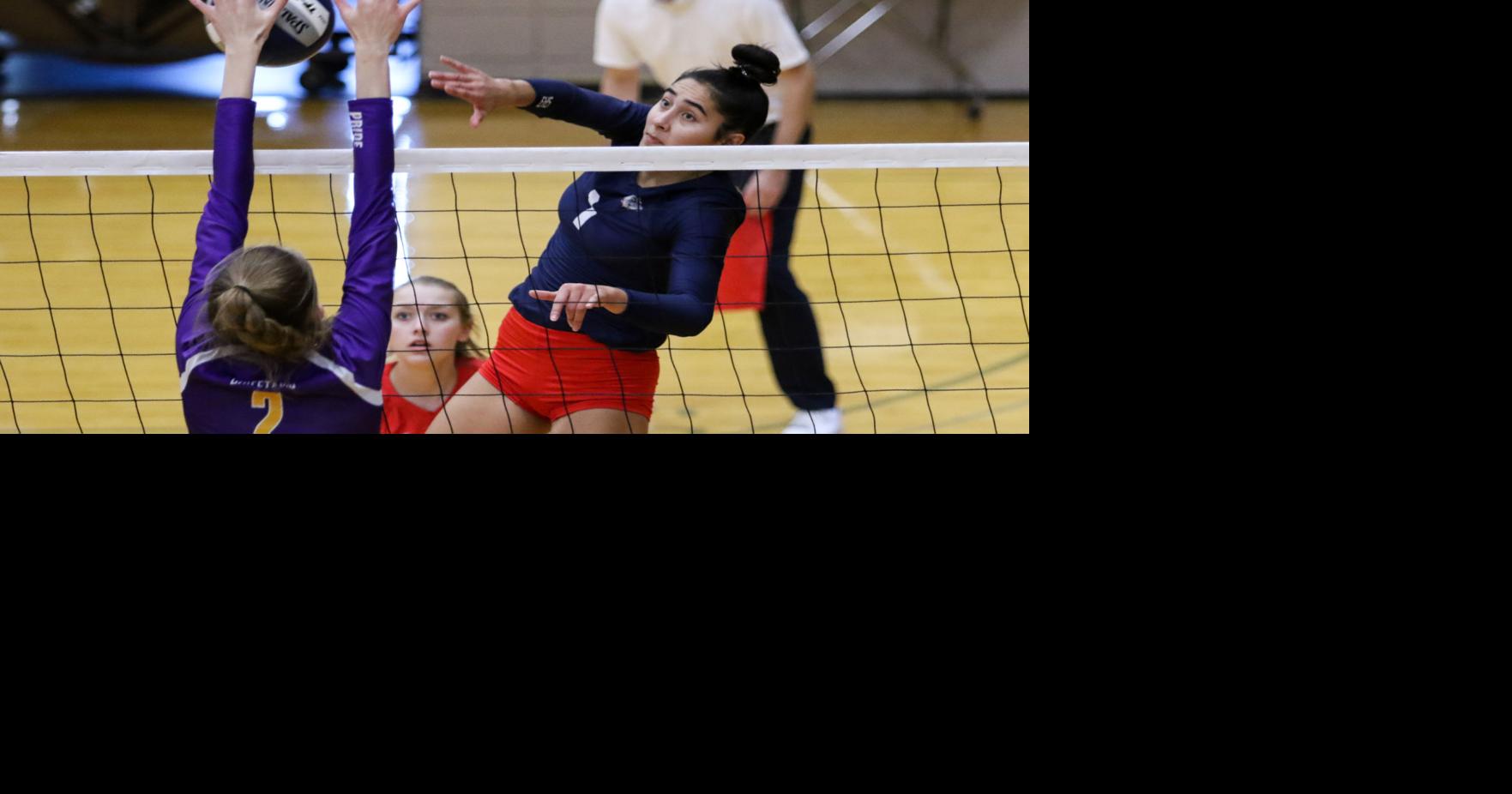 Two Ellensburg volleyball players tabbed with honors during 2A state ...