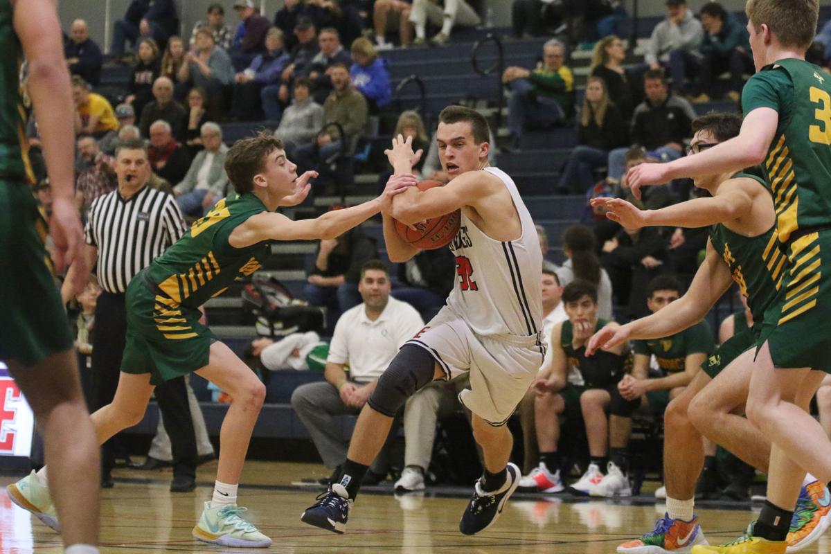 Ellensburg Boys Hold Off Quincy S Late Game Rally Earn Bid To