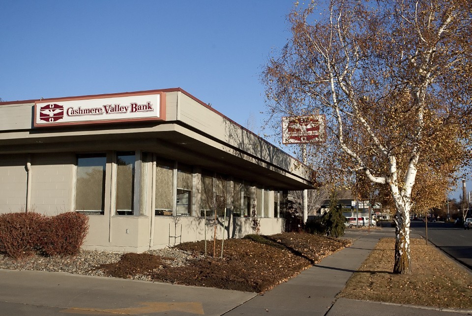 Business of banking Customers relish being more than a number Top