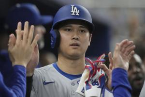 Ohtani and Freeman homer off Alcántara as Dodgers beat Marlins 7-4