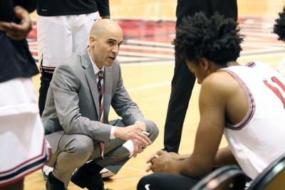 Cwu Men S Basketball Isn T Fretting Over 1 5 Start In Gnac Look
