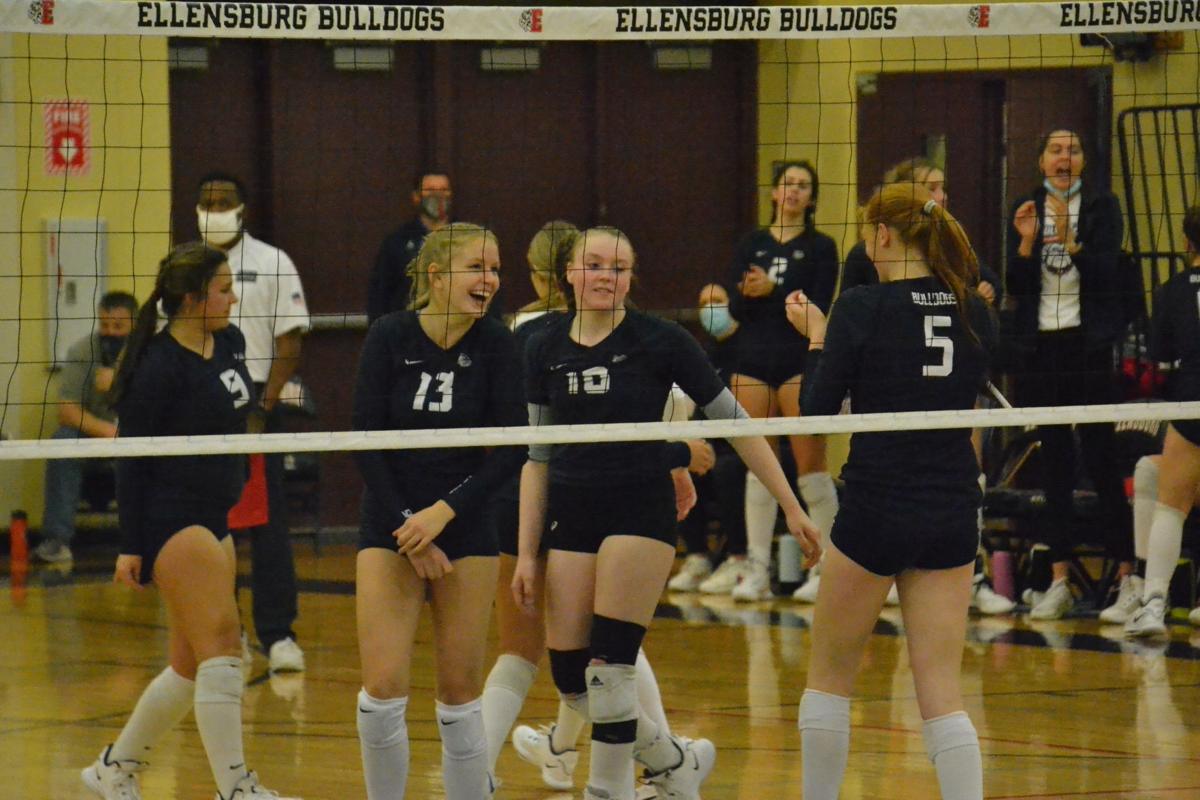 Ellensburg Volleyball Will Face Ephrata In Cwac Tournament Championship Saturday Sports Dailyrecordnews Com