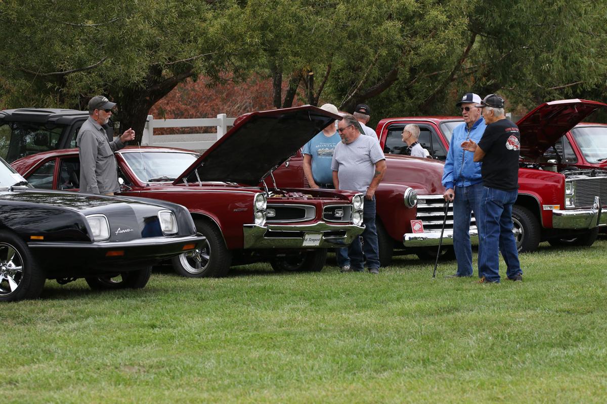 Incorporating art and machines Iron on the Lawn car show News