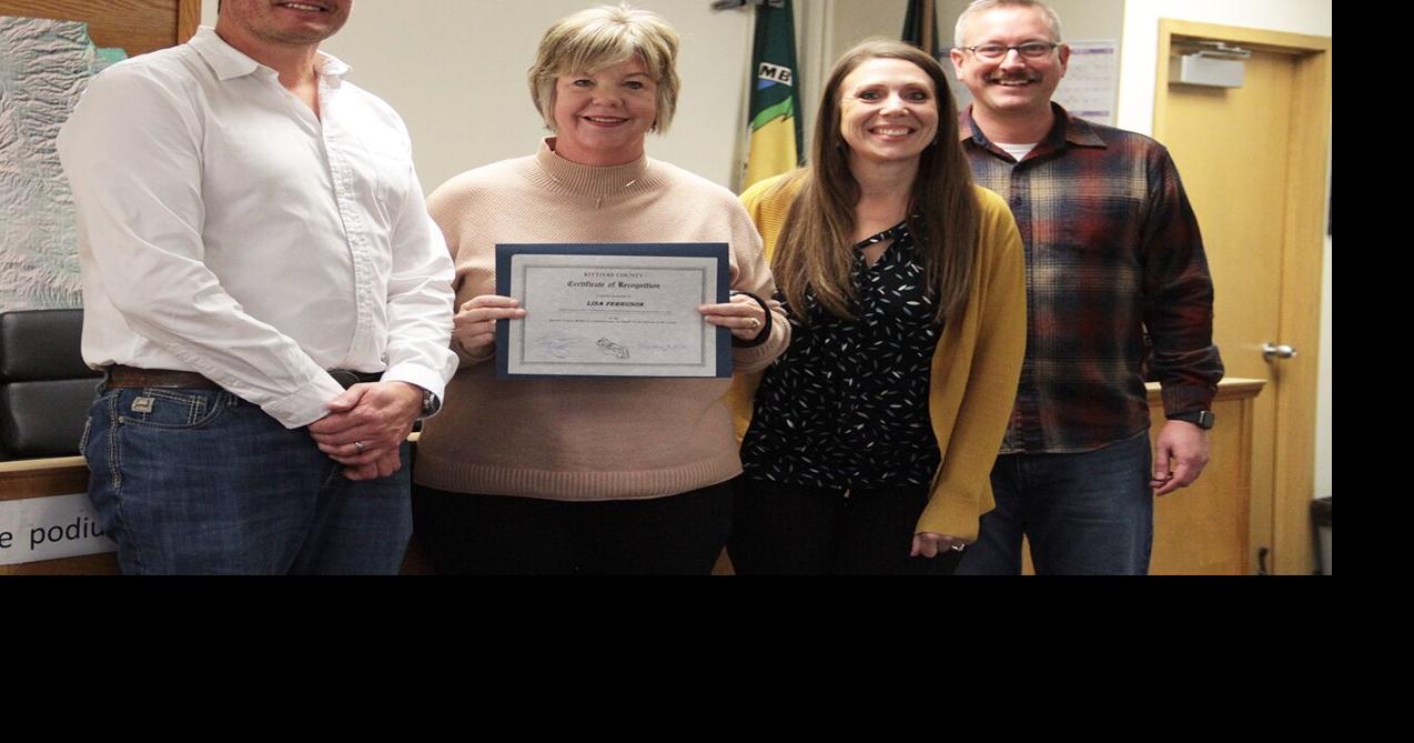 Longtime court employee earns moving tribute | News | dailyrecordnews.com