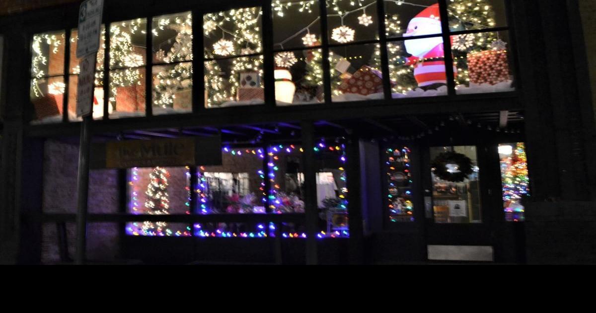 Ellensburg Community Radio ringing in the Christmas cheer News