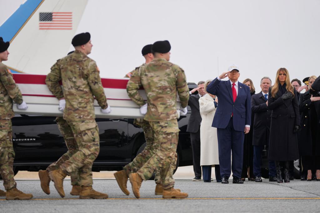 Trump grieves with families during return of soldiers killed in war in the  Middle East | Washington | dailyrecordnews.com