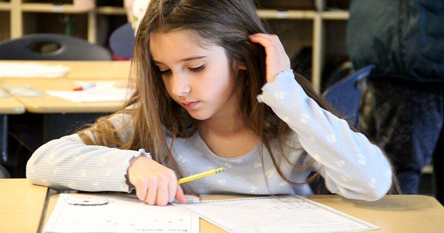 DEAR SANTA: Ellensburg kids welcome visit from North Pole