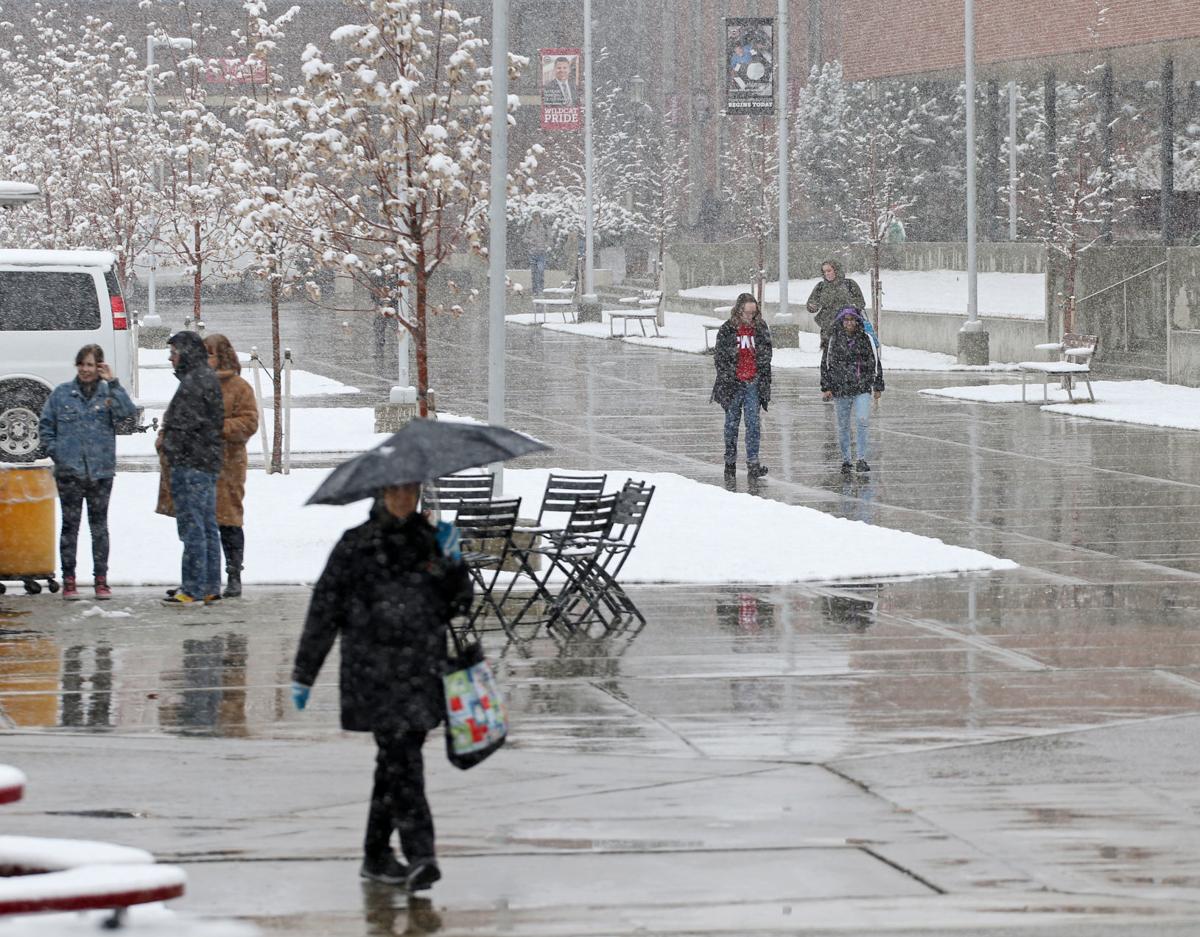 Cwu To Delay Spring Quarter One Week Move Classes Online News