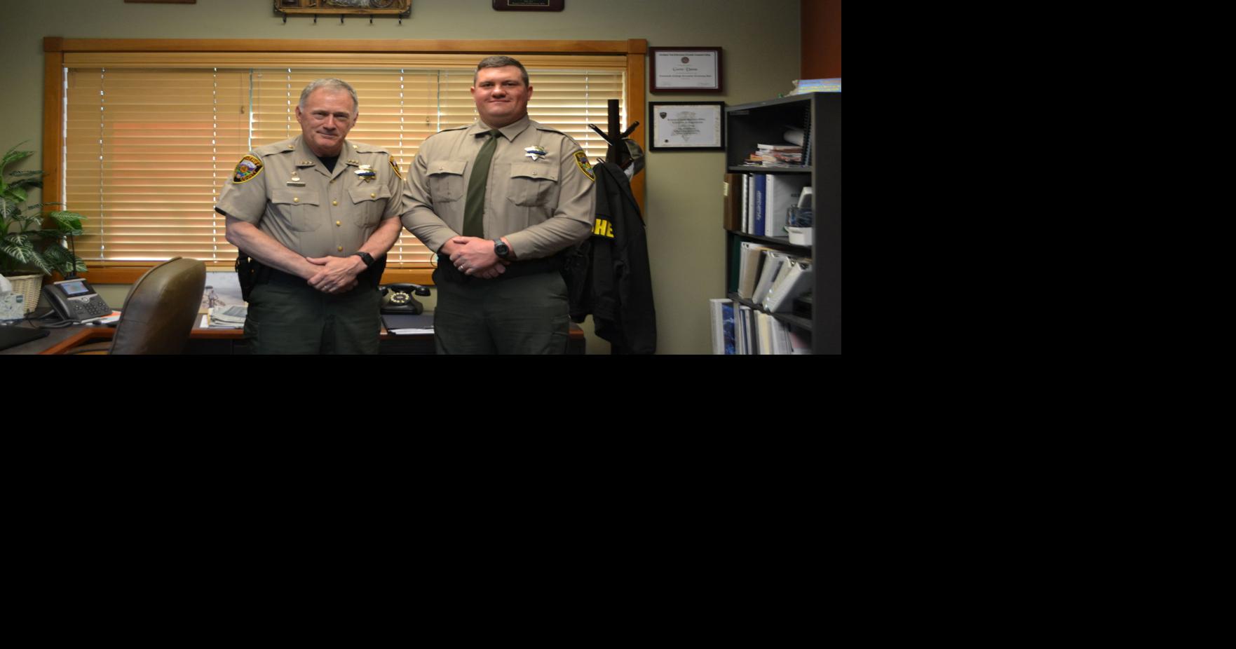 New sheriff's deputy sworn in | Scrapbook | dailyrecordnews.com