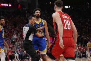Warriors' Pat Spencer ejected against Rockets after headbutting Alperen Sengun