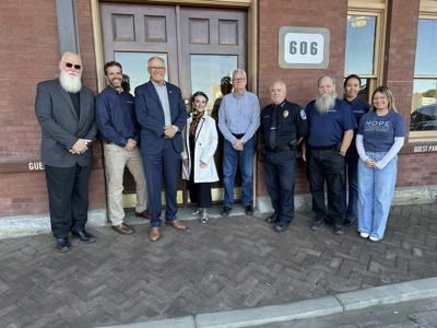 Governor visits HopeSource, takes Dial-A-Ride | Ellensburg ...