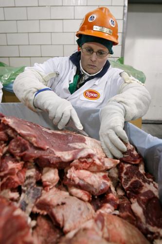 Tyson's beef plant closure in Nebraska will impact a reliant town and  ranchers nationwide | Business | dailyrecordnews.com
