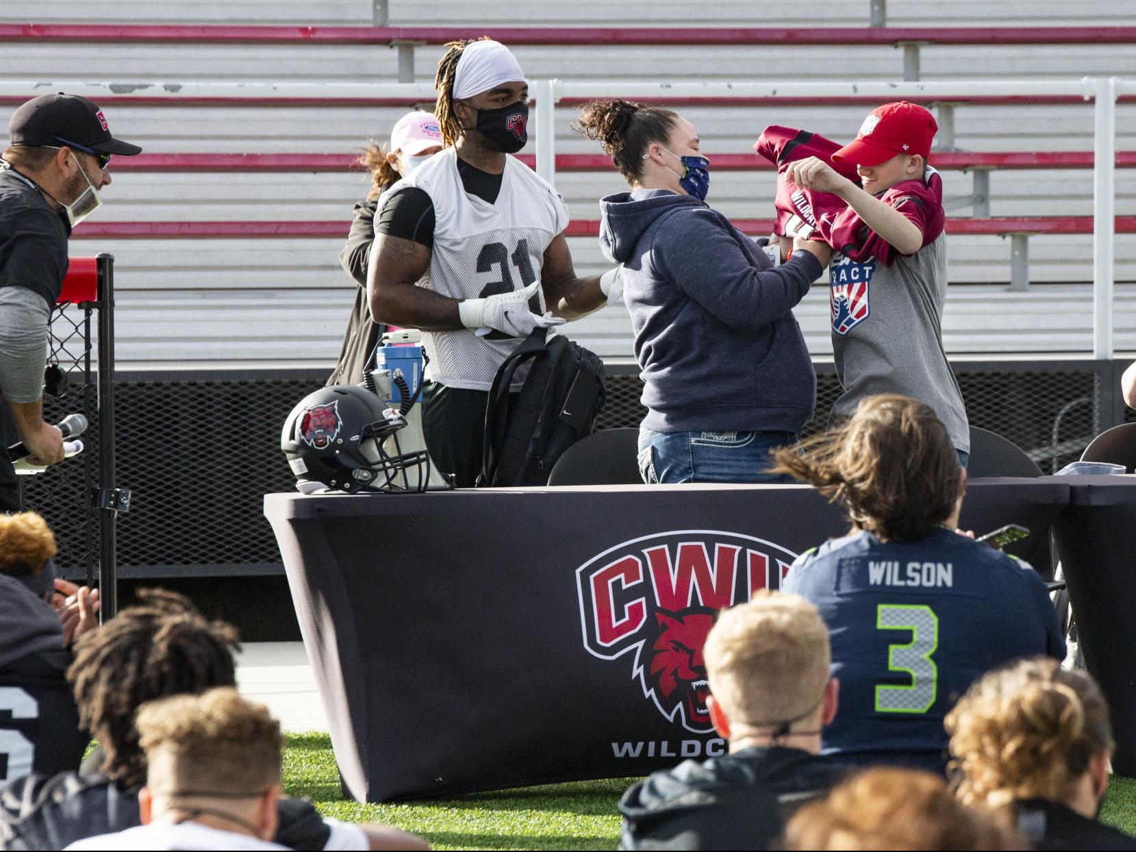 Cwu Football Signs Jarred Francis Through Team Impact Sports Dailyrecordnews Com