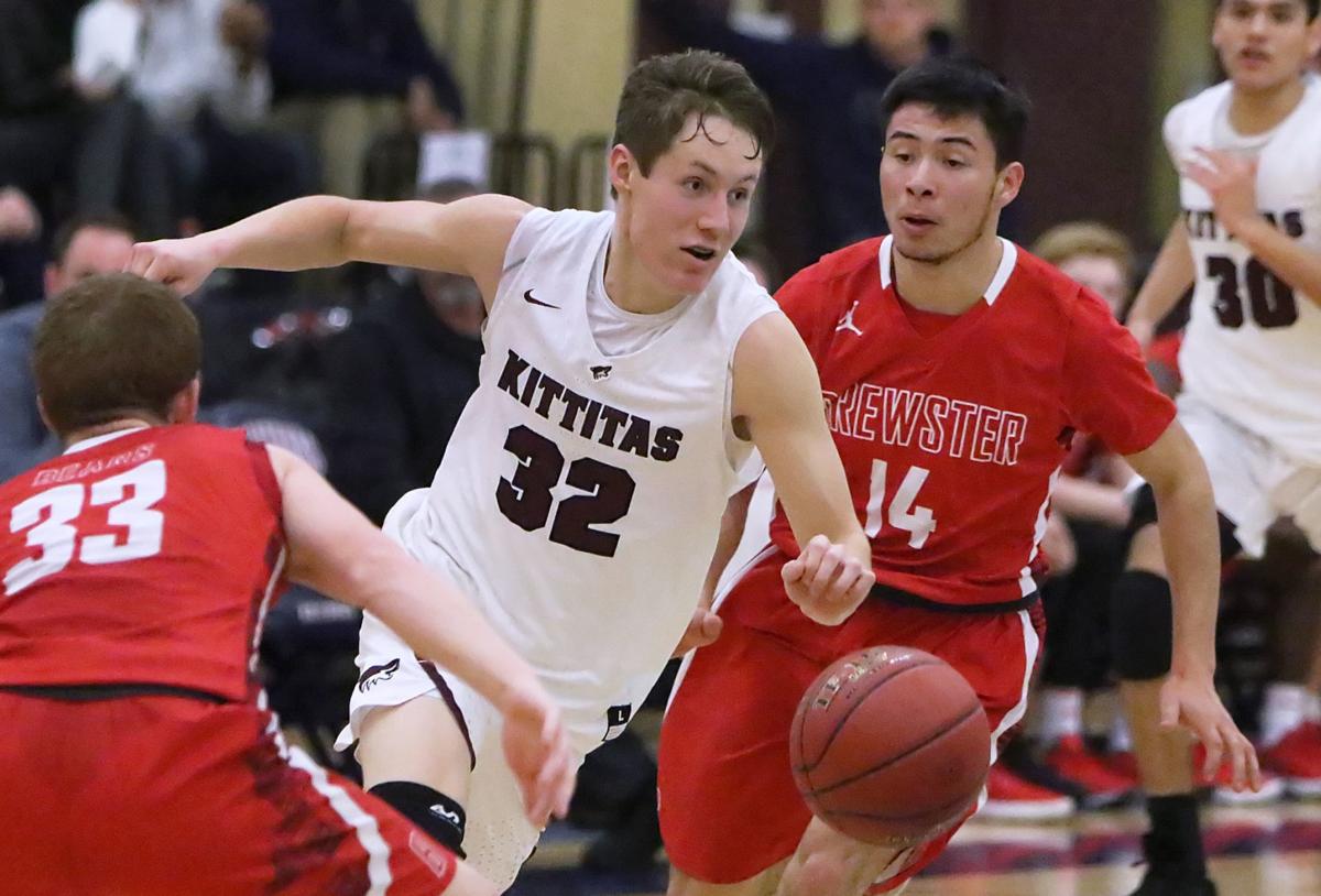 Kittitas Boys Basketball Takes Down Brewster In Regional Round