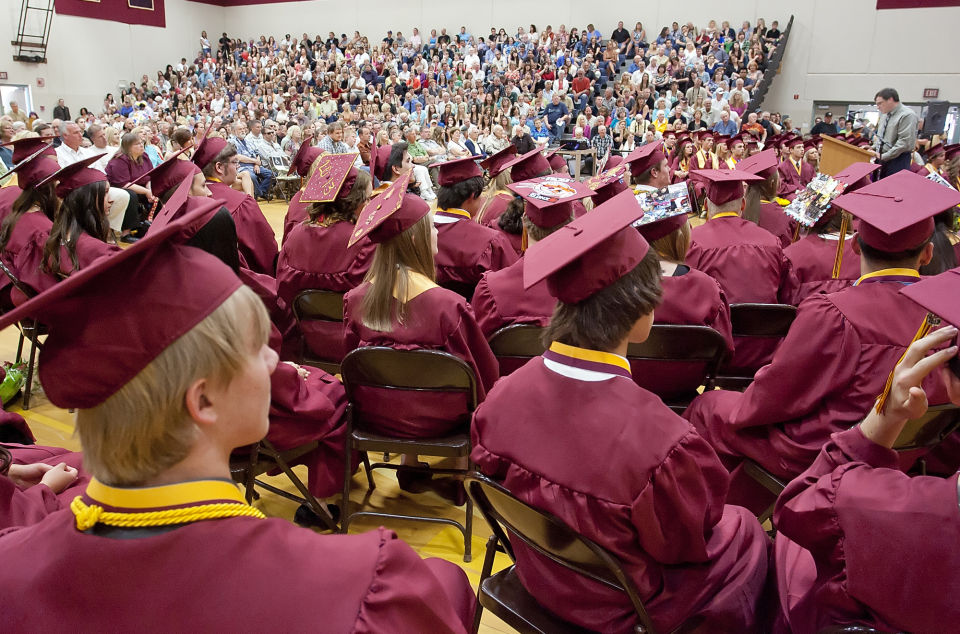 Cle ElumRoslyn High School graduation Photo Gallery