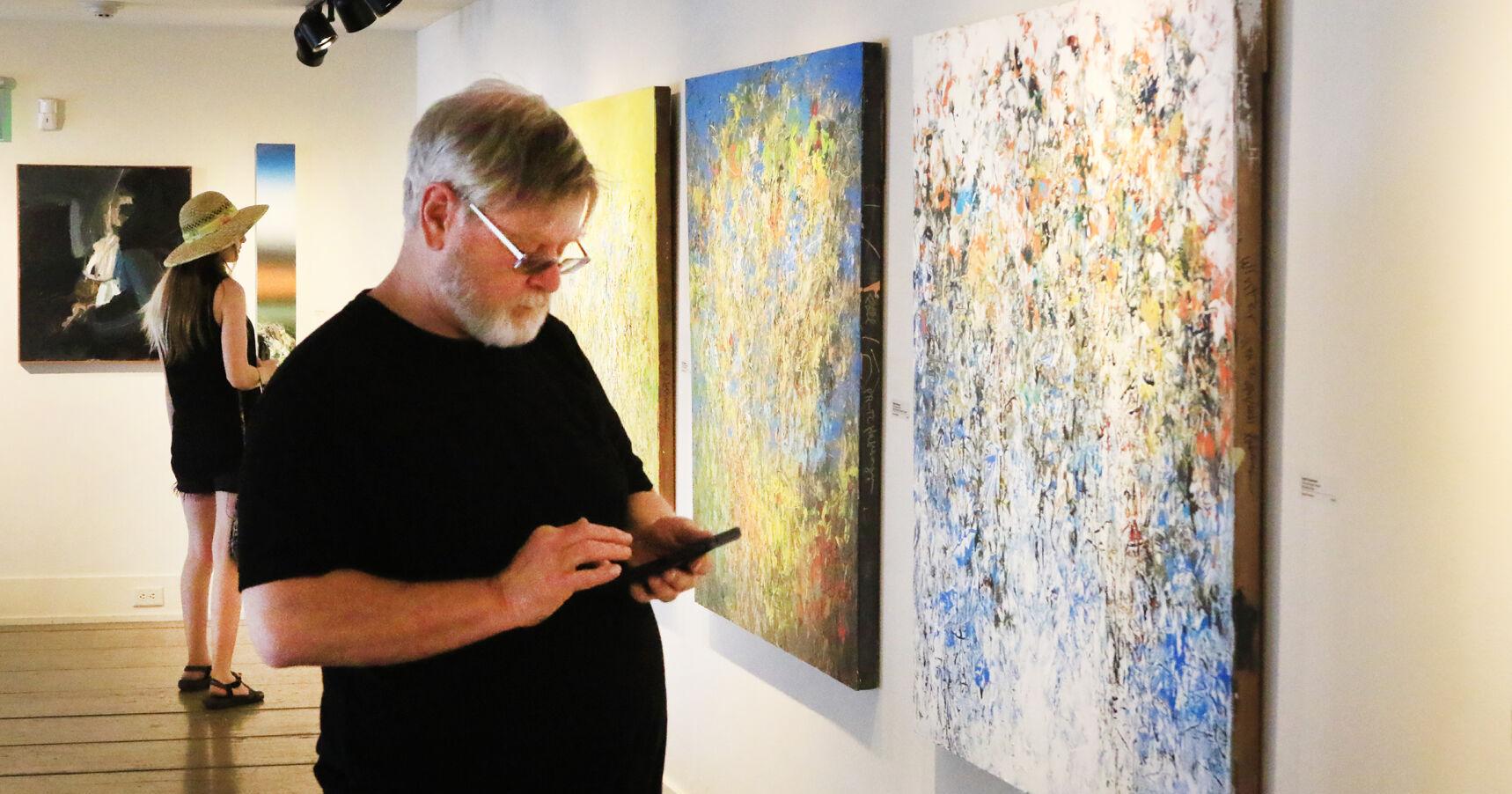 Creativity all around — First Friday Art Walk combines hot music with hot art - Vimarsana News