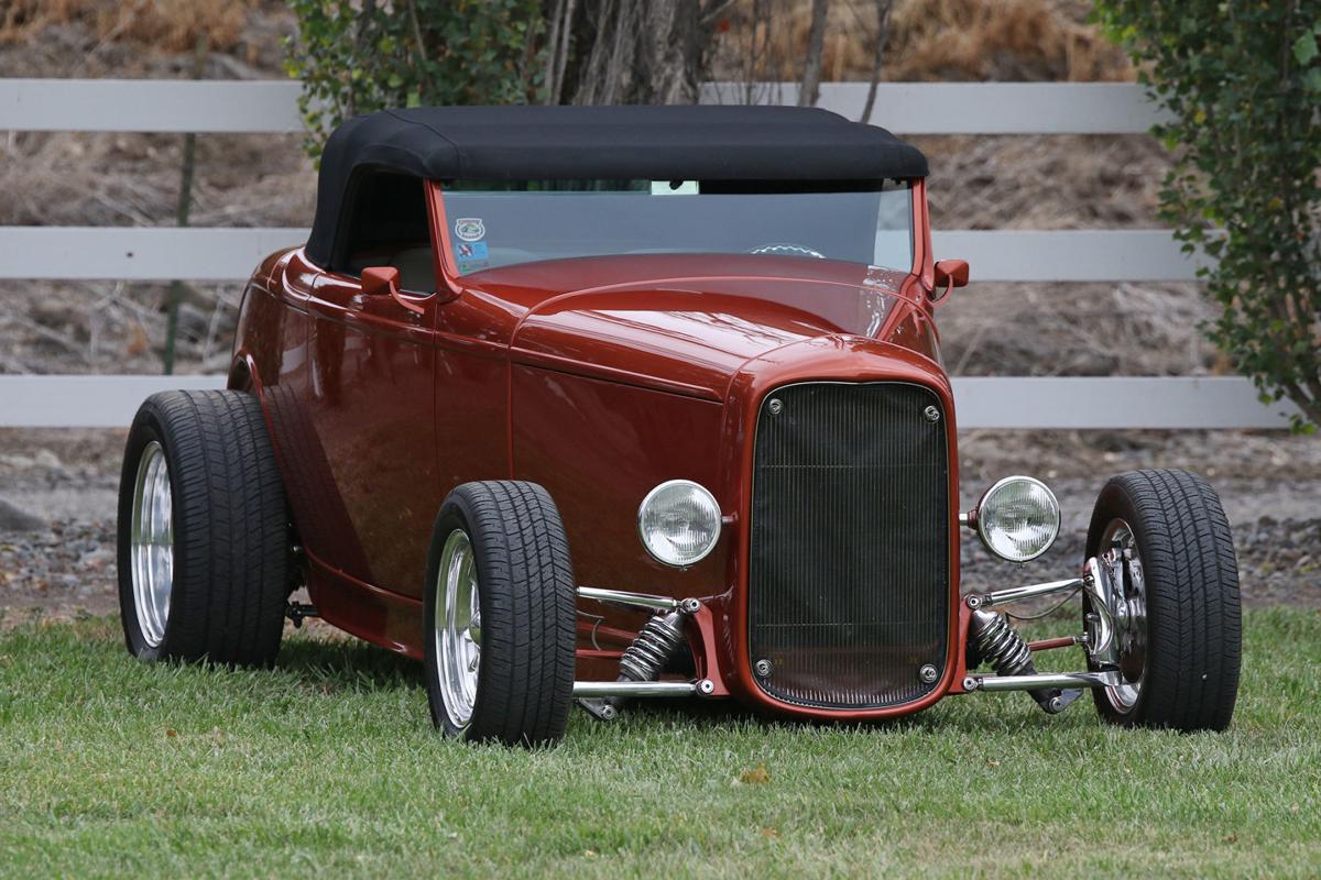 Incorporating art and machines Iron on the Lawn car show News