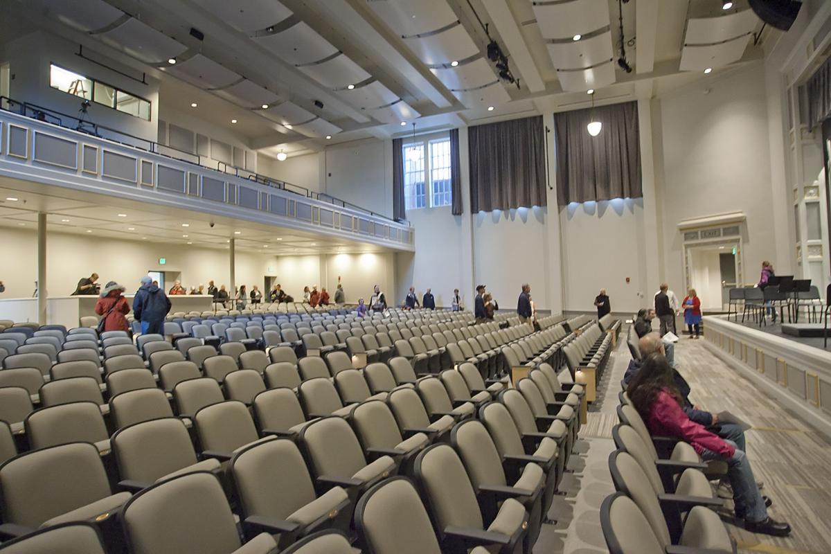 Community members tour new Middle School News