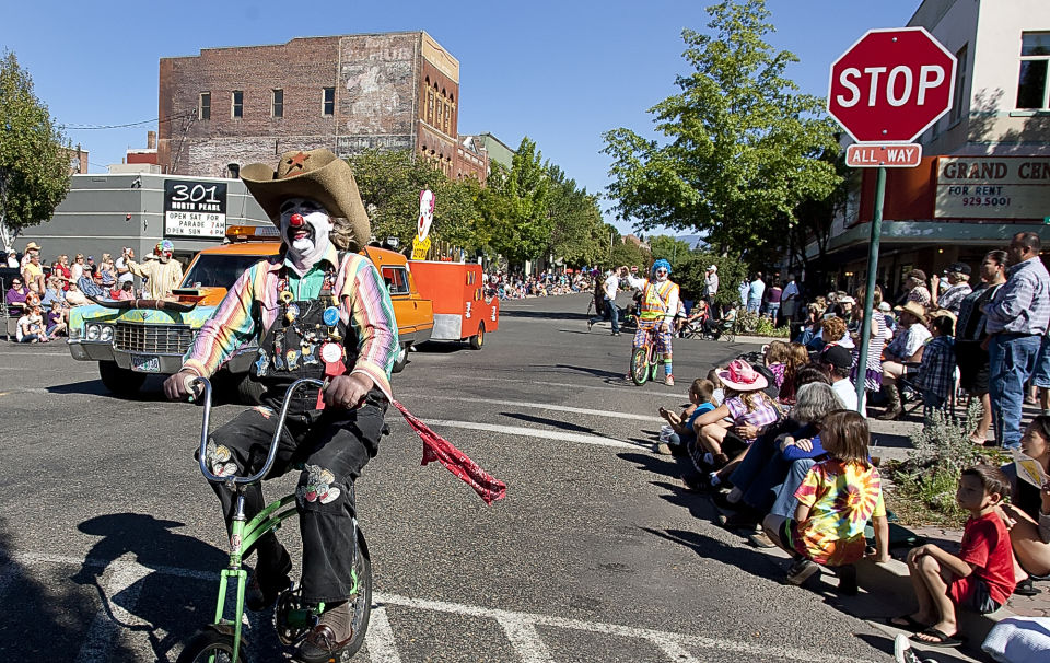 Ellensburg Rodeo Parade draws smiles, cheers News