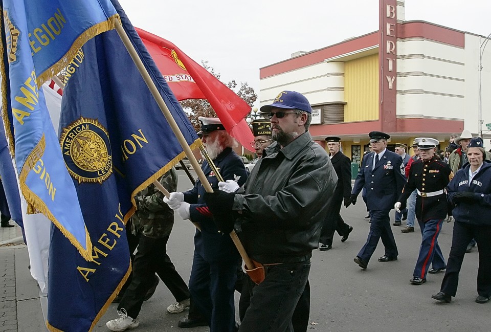 Veterans Parade Photo Gallery Dailyrecordnews Com