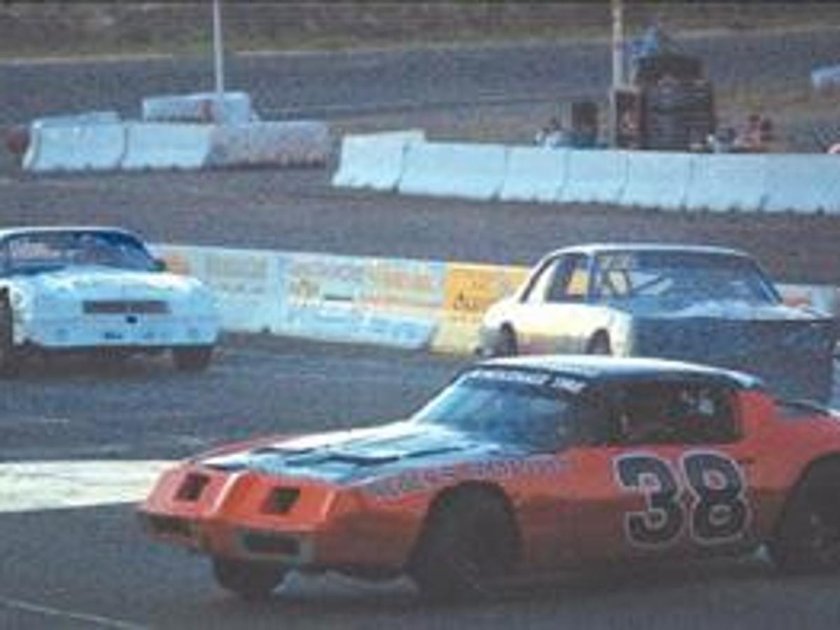 A Half Mile Of Thrills And Spillslocal Racers Compete At Yakima Speedway Sports Dailyrecordnews Com Yakima Speedway 2022 Schedule