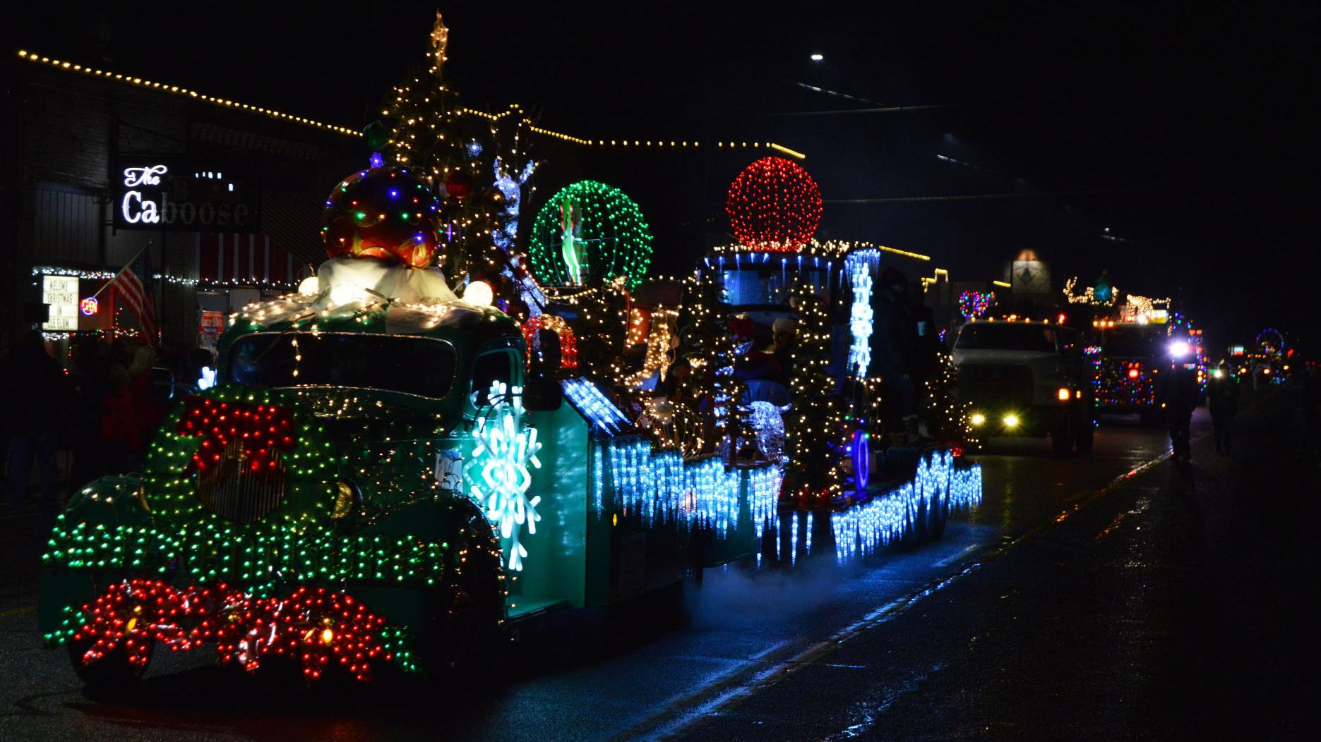 Mason County Wa Christmas Parade 2021 Kittitas County Chamber Of Commerce Hosting Christmas In Cle Elum Reverse Parade All Access Dailyrecordnews Com Mason County Wa Christmas Parade 2021 Kittitas County Chamber Of Commerce Hosting Christmas In Cle Elum Reverse Parade All Access Dailyrecordnews Com