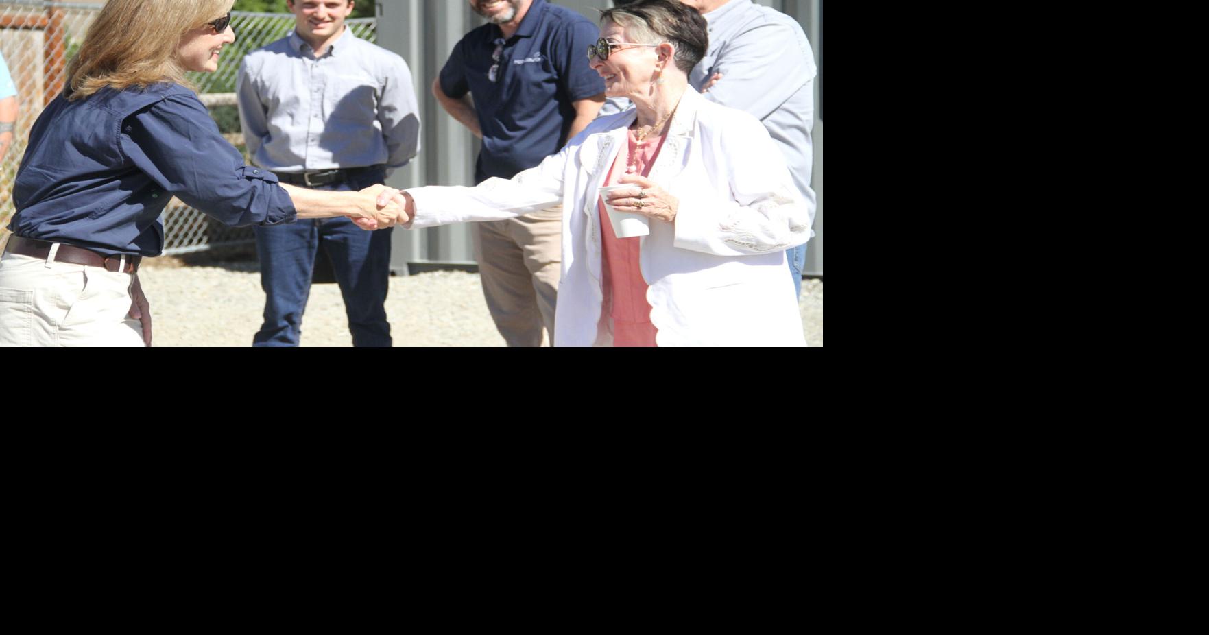 Congresswoman Schrier makes trip to Cle Elum to visit HopeSource project