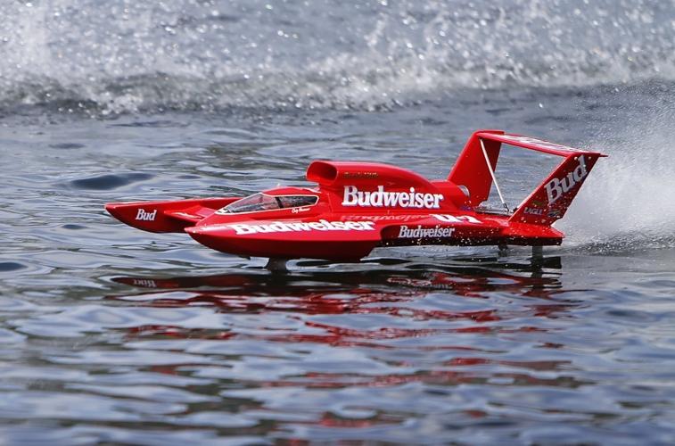 Model hydroplane races | Photo Gallery | dailyrecordnews.com
