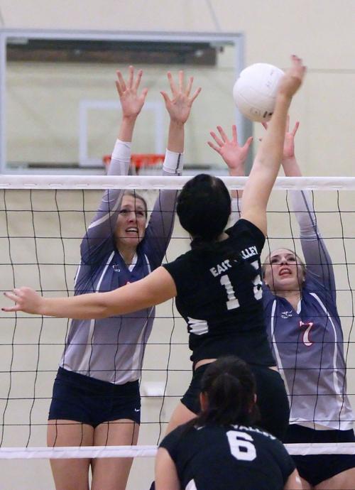 Ellensburg High School volleyball vs. East Valley Members
