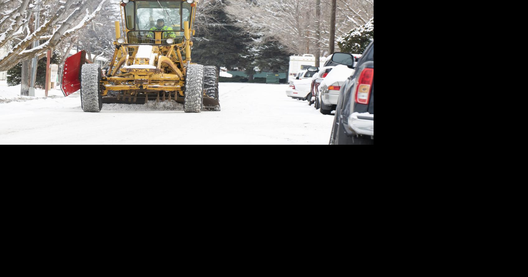 City and county crews working hard to keep roads clear in Upper, Lower ...