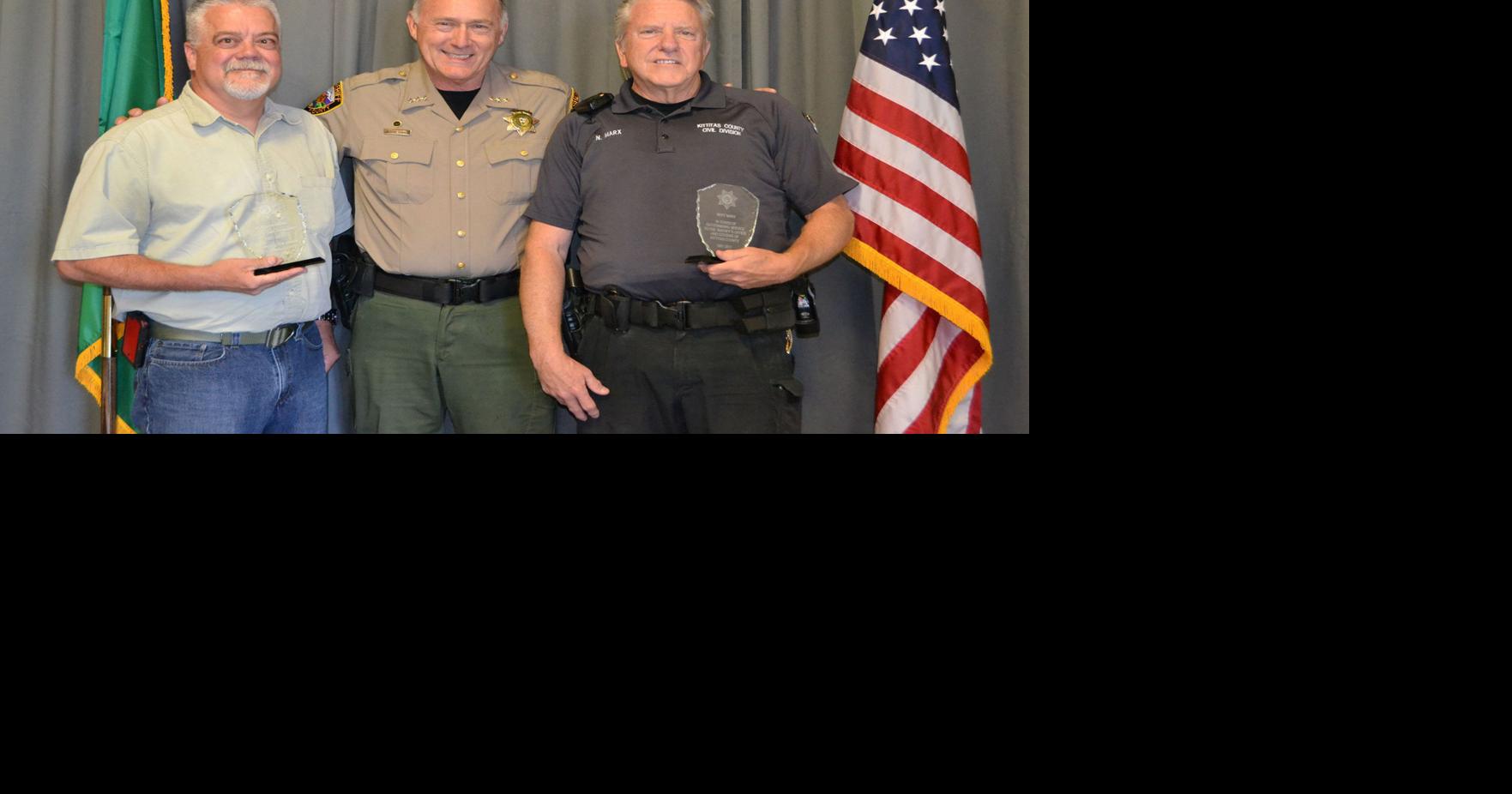 Two sheriff's officers retire after 30 years | Scrapbook ...