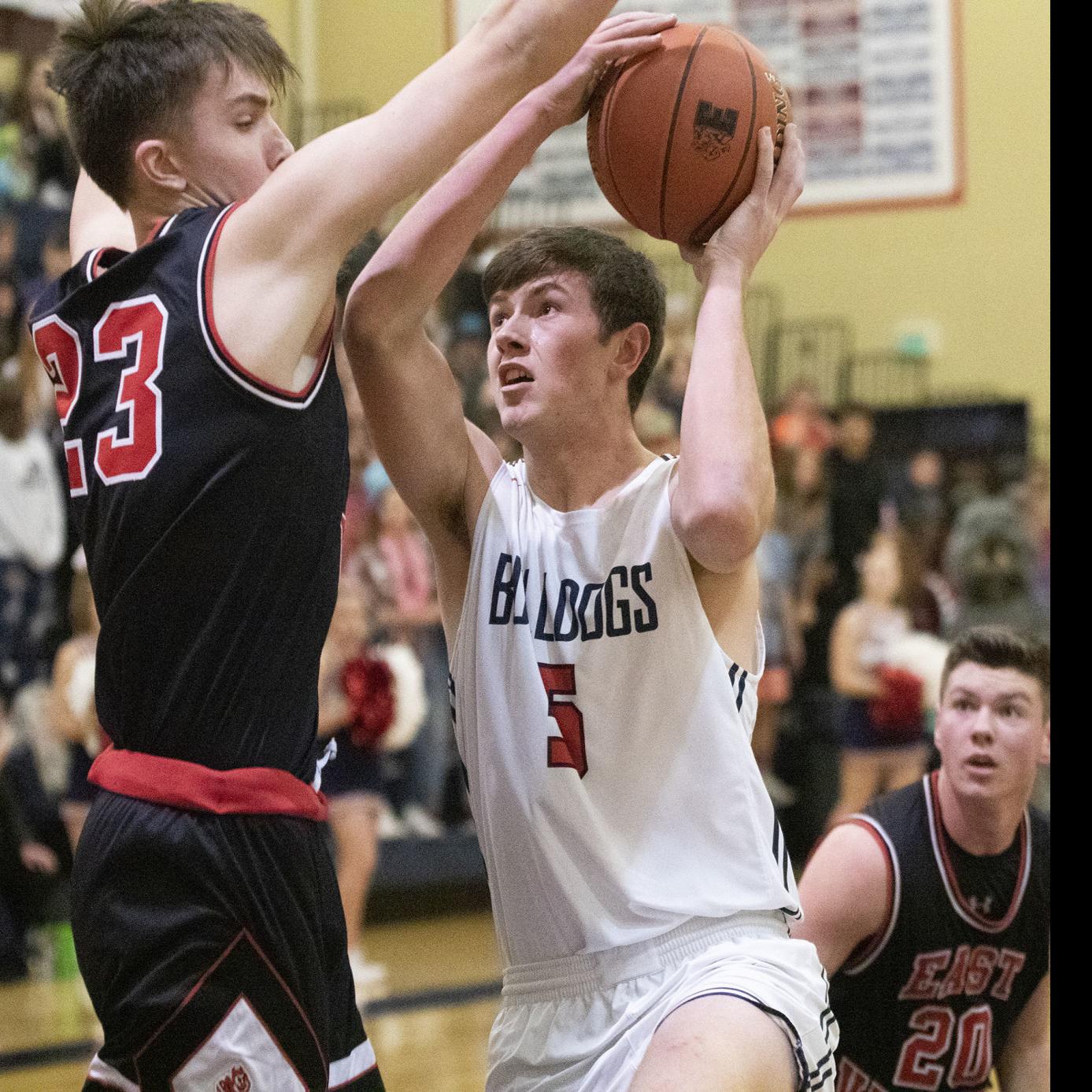 Grandview Offers Late Scare But Ellensburg Boys Hold On To Advance Sports Dailyrecordnews Com