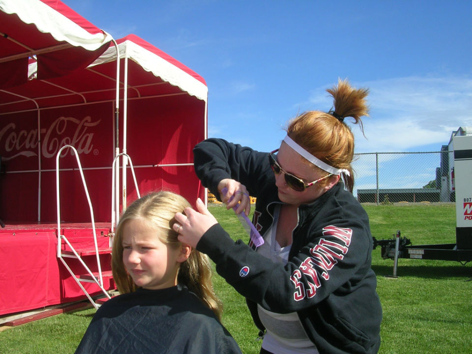 Girls donate hair at 2013 Kittitas County Relay for Life ...