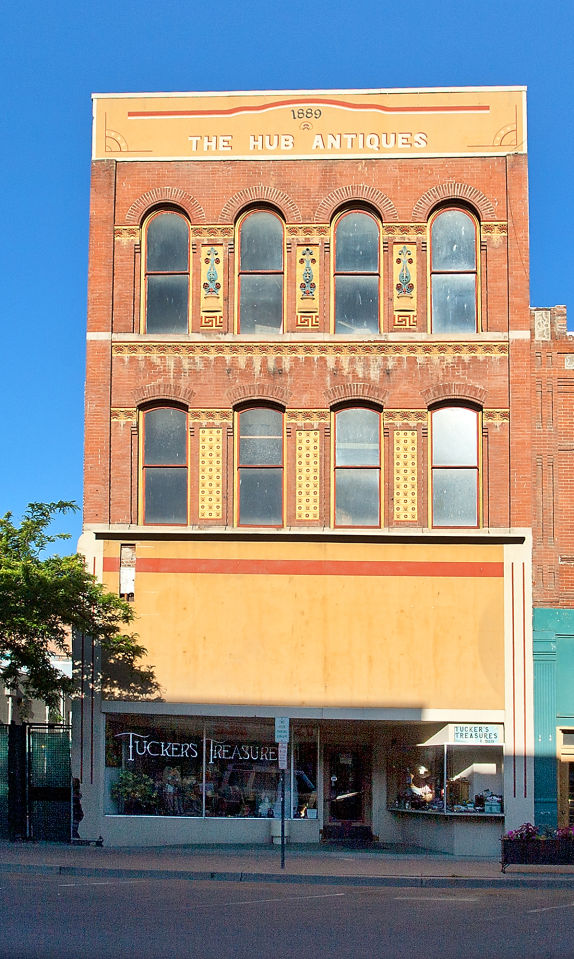 Couple plans to restore Kleinberg Building Members