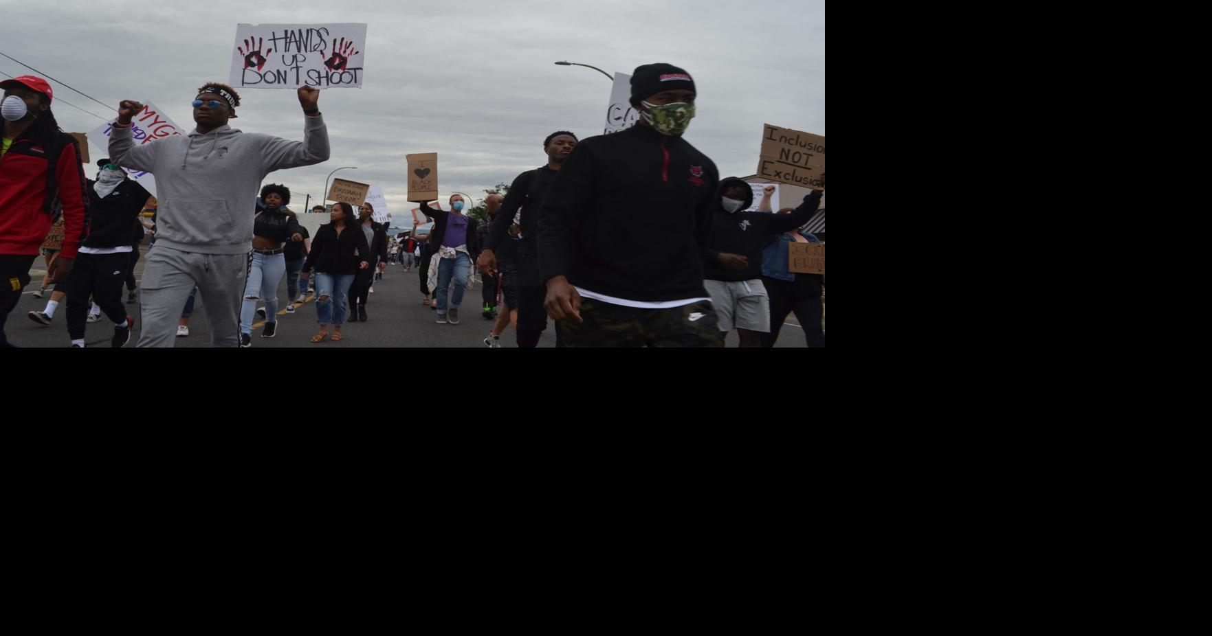 Peaceful protests continue in Ellensburg, hundreds show up for third ...