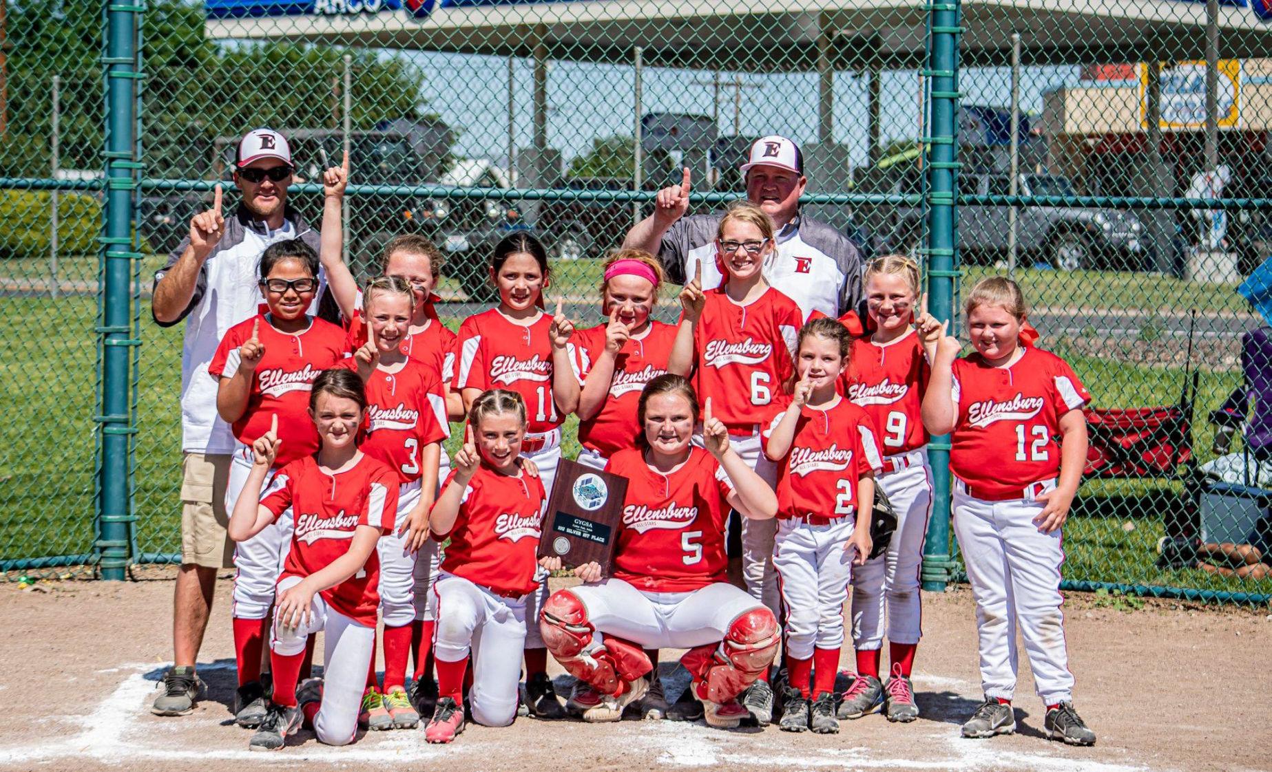 Ellensburg All Stars 10u girls fast pitch wins Silver Bracket in first tournament of the summer