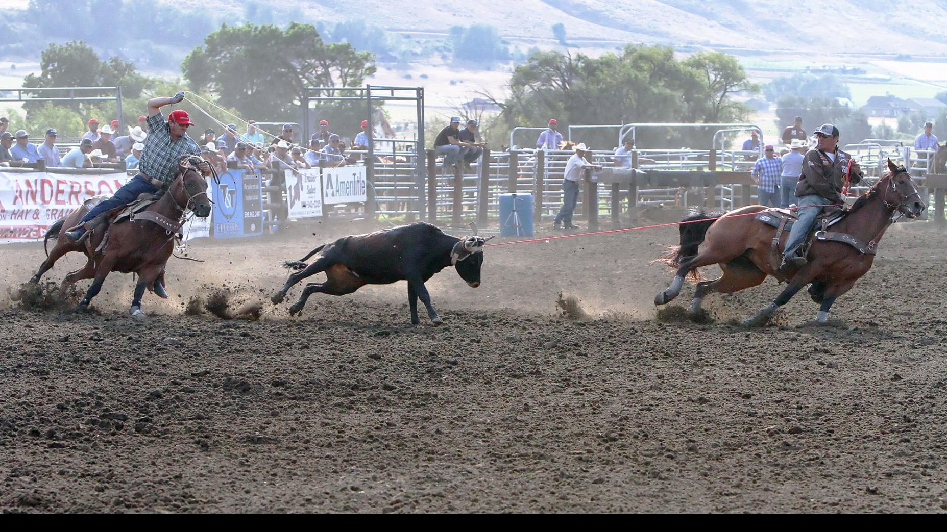 Backyard Jackpot Roping Is A Perfect Year Round Payday Ellensburg Rodeo 2012 Dailyrecordnews Com