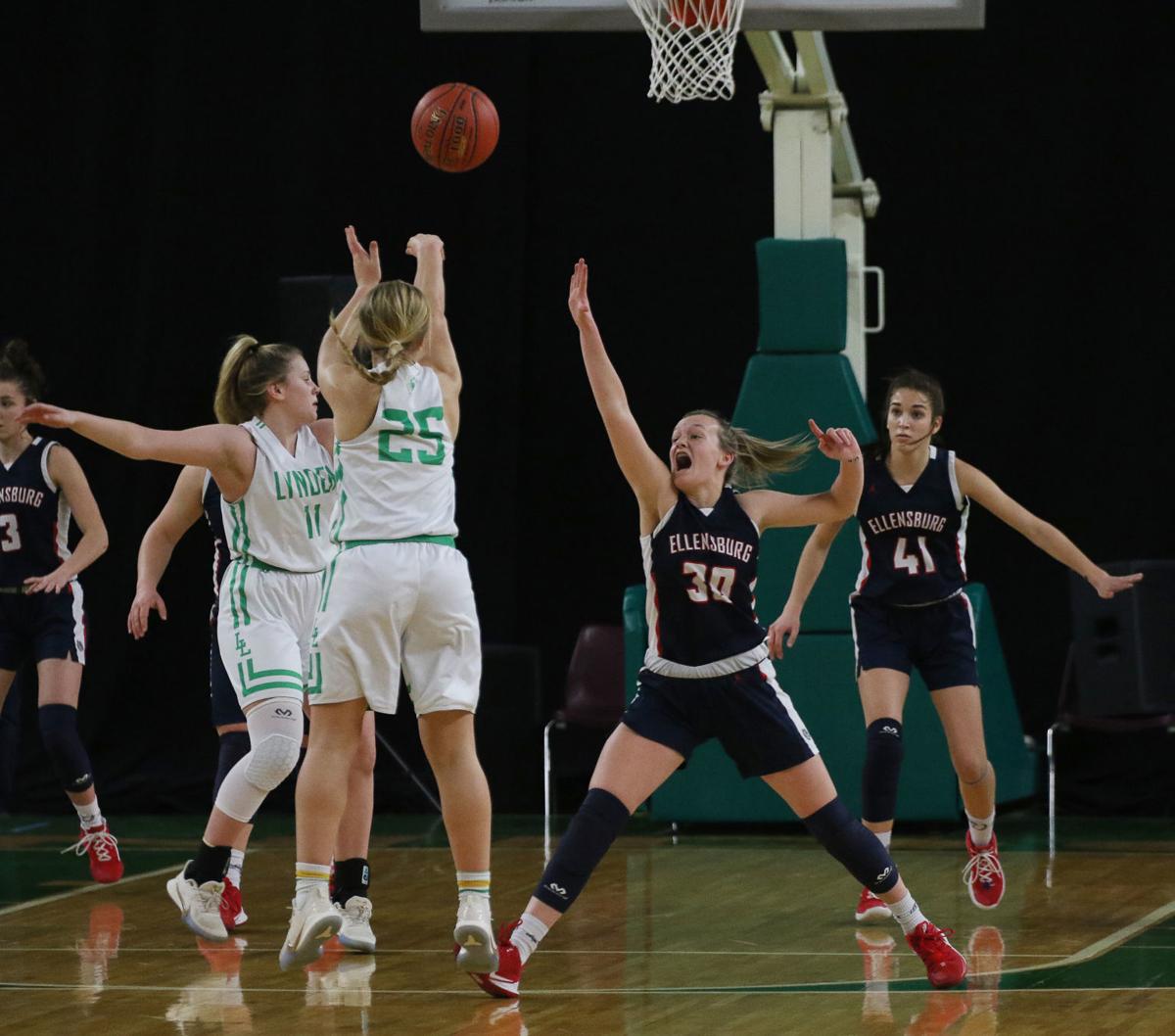 Lynden Shoots Lights Out From The 3 Defeat Ellensburg In State
